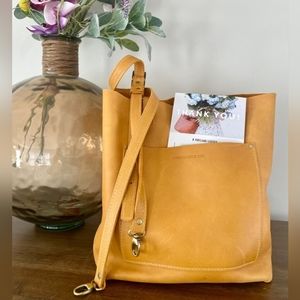 Portland Leather Classic Full Crossbody Tote in Sunflower 🌻